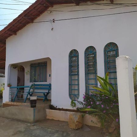 Pousada Dirce Locatelli Goiânia Exterior foto